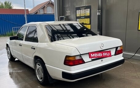 Mercedes-Benz W124, 1986 год, 750 000 рублей, 4 фотография