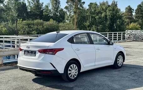 Hyundai Solaris II рестайлинг, 2022 год, 1 200 000 рублей, 3 фотография