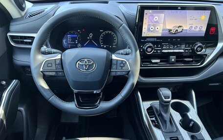 Toyota Highlander, 2025 год, 5 290 000 рублей, 13 фотография