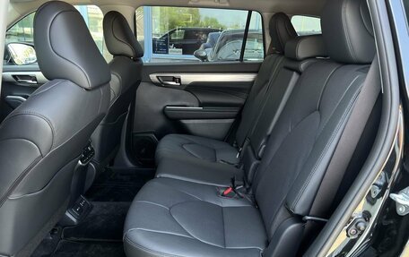Toyota Highlander, 2025 год, 5 290 000 рублей, 10 фотография