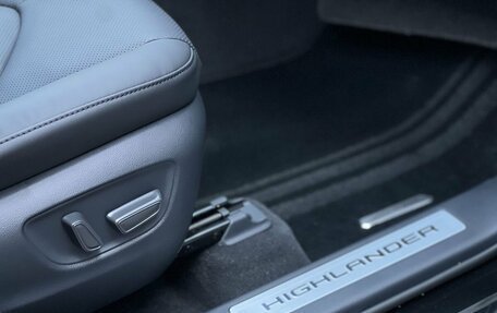 Toyota Highlander, 2025 год, 5 290 000 рублей, 30 фотография