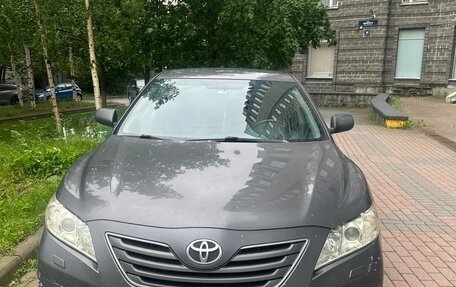 Toyota Camry, 2007 год, 650 000 рублей, 2 фотография