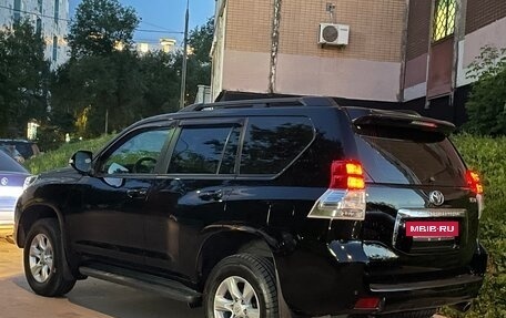 Toyota Land Cruiser Prado 150 рестайлинг 2, 2012 год, 2 690 000 рублей, 9 фотография