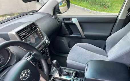 Toyota Land Cruiser Prado 150 рестайлинг 2, 2012 год, 2 690 000 рублей, 17 фотография