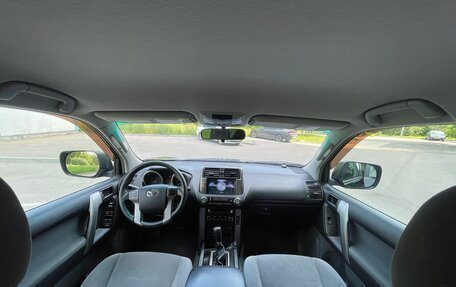 Toyota Land Cruiser Prado 150 рестайлинг 2, 2012 год, 2 690 000 рублей, 15 фотография