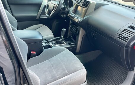 Toyota Land Cruiser Prado 150 рестайлинг 2, 2012 год, 2 690 000 рублей, 26 фотография