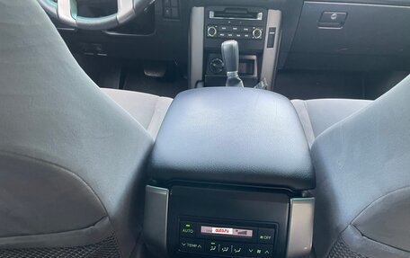 Toyota Land Cruiser Prado 150 рестайлинг 2, 2012 год, 2 690 000 рублей, 27 фотография