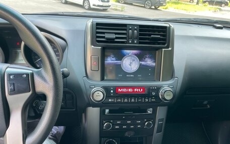 Toyota Land Cruiser Prado 150 рестайлинг 2, 2012 год, 2 690 000 рублей, 29 фотография