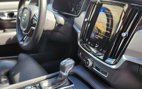 Volvo S90 II рестайлинг, 2019 год, 3 100 000 рублей, 13 фотография