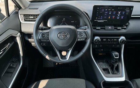 Toyota RAV4, 2025 год, 3 890 000 рублей, 12 фотография