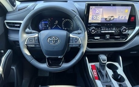 Toyota Highlander, 2025 год, 5 290 000 рублей, 13 фотография