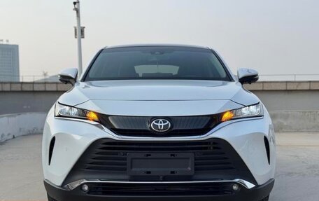 Toyota Harrier, 2022 год, 2 700 000 рублей, 2 фотография