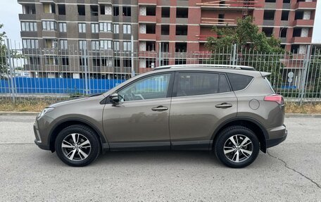 Toyota RAV4, 2018 год, 2 500 000 рублей, 6 фотография