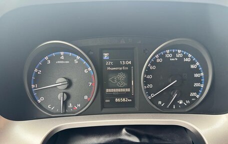 Toyota RAV4, 2018 год, 2 500 000 рублей, 12 фотография