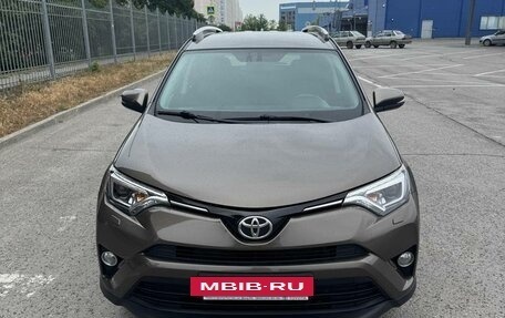Toyota RAV4, 2018 год, 2 500 000 рублей, 20 фотография