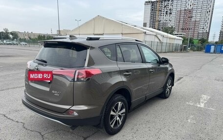 Toyota RAV4, 2018 год, 2 500 000 рублей, 19 фотография