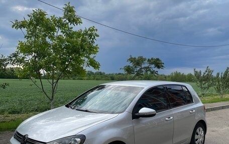 Volkswagen Golf VI, 2011 год, 800 000 рублей, 3 фотография