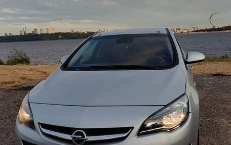 Opel Astra J, 2013 год, 790 000 рублей, 3 фотография
