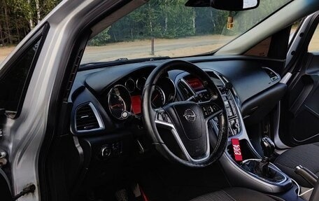 Opel Astra J, 2013 год, 790 000 рублей, 10 фотография