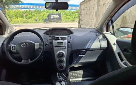 Toyota Yaris III рестайлинг, 2006 год, 500 000 рублей, 5 фотография