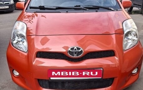 Toyota Yaris III рестайлинг, 2006 год, 500 000 рублей, 2 фотография