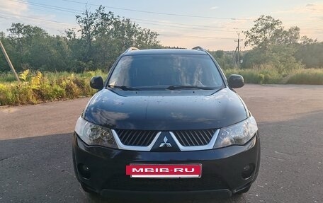 Mitsubishi Outlander III рестайлинг 3, 2008 год, 1 099 000 рублей, 2 фотография