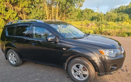 Mitsubishi Outlander III рестайлинг 3, 2008 год, 1 099 000 рублей, 8 фотография