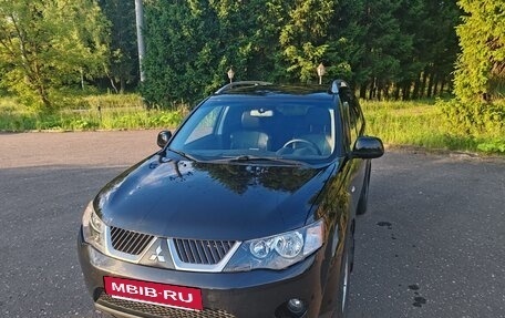 Mitsubishi Outlander III рестайлинг 3, 2008 год, 1 099 000 рублей, 12 фотография