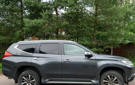 Mitsubishi Pajero Sport III рестайлинг, 2019 год, 3 200 000 рублей, 2 фотография