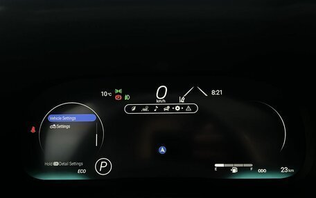 Toyota RAV4, 2025 год, 3 890 000 рублей, 16 фотография