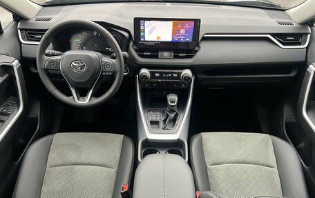 Toyota RAV4, 2025 год, 3 890 000 рублей, 12 фотография