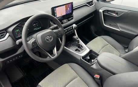 Toyota RAV4, 2025 год, 3 890 000 рублей, 10 фотография