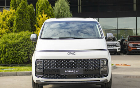 Hyundai Staria, 2021 год, 4 822 000 рублей, 2 фотография