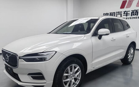 Volvo XC60 II, 2022 год, 2 750 000 рублей, 2 фотография