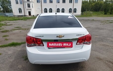 Chevrolet Cruze II, 2011 год, 760 000 рублей, 2 фотография