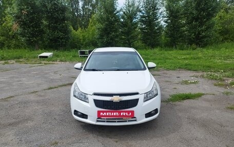 Chevrolet Cruze II, 2011 год, 760 000 рублей, 3 фотография