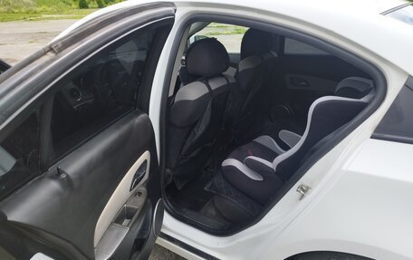Chevrolet Cruze II, 2011 год, 760 000 рублей, 8 фотография
