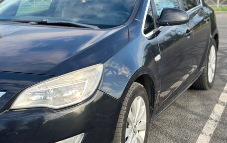 Opel Astra J, 2011 год, 635 000 рублей, 10 фотография