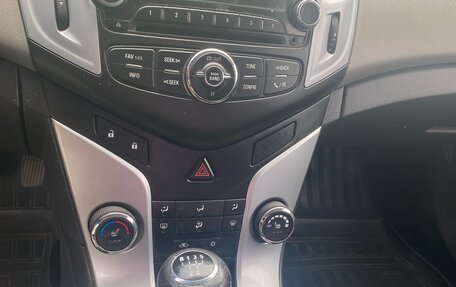 Chevrolet Cruze II, 2013 год, 690 000 рублей, 4 фотография