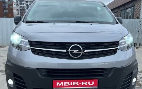 Opel Vivaro, 2020 год, 3 250 000 рублей, 5 фотография