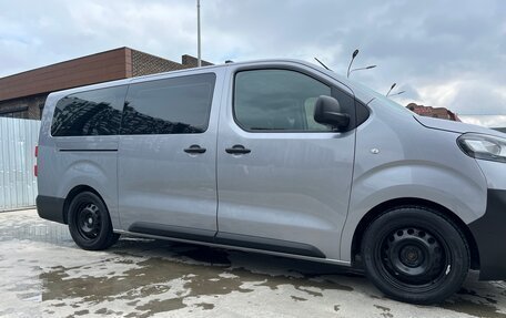 Opel Vivaro, 2020 год, 3 250 000 рублей, 12 фотография