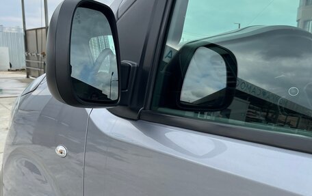 Opel Vivaro, 2020 год, 3 250 000 рублей, 36 фотография