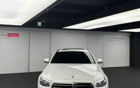 Mercedes-Benz E-Класс, 2021 год, 2 999 000 рублей, 1 фотография