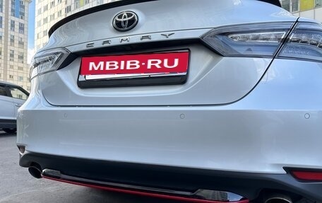 Toyota Camry, 2021 год, 3 690 000 рублей, 9 фотография