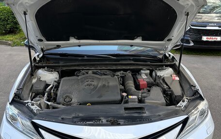 Toyota Camry, 2021 год, 3 690 000 рублей, 18 фотография
