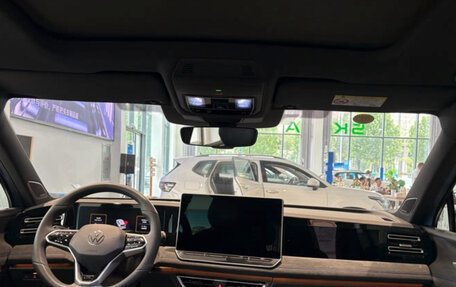 Volkswagen Tiguan, 2024 год, 3 890 000 рублей, 11 фотография