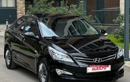 Hyundai Solaris II рестайлинг, 2015 год, 895 000 рублей, 5 фотография