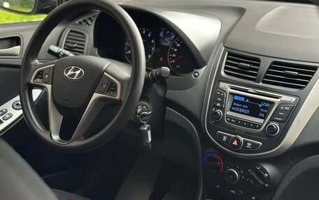 Hyundai Solaris II рестайлинг, 2015 год, 895 000 рублей, 20 фотография