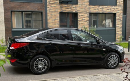 Hyundai Solaris II рестайлинг, 2015 год, 895 000 рублей, 23 фотография