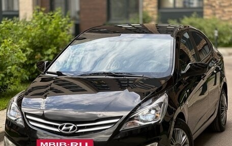 Hyundai Solaris II рестайлинг, 2015 год, 895 000 рублей, 26 фотография
